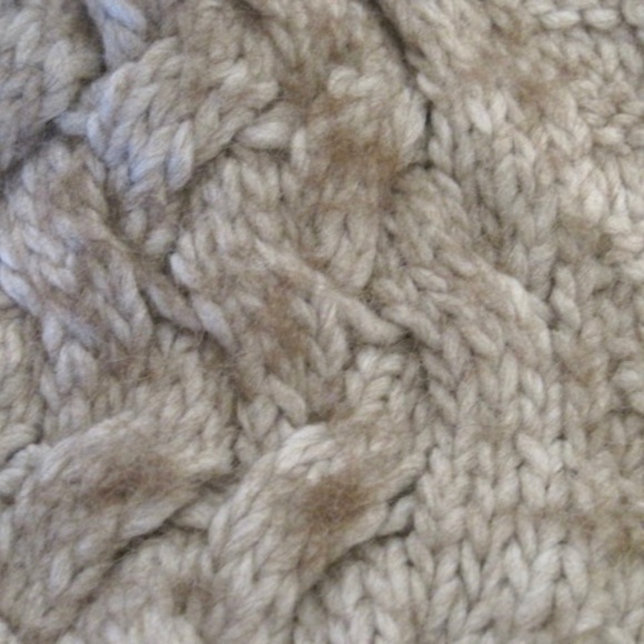 Fratelli Talli Cable Knit Neck Warmer - Picture 6 of 6